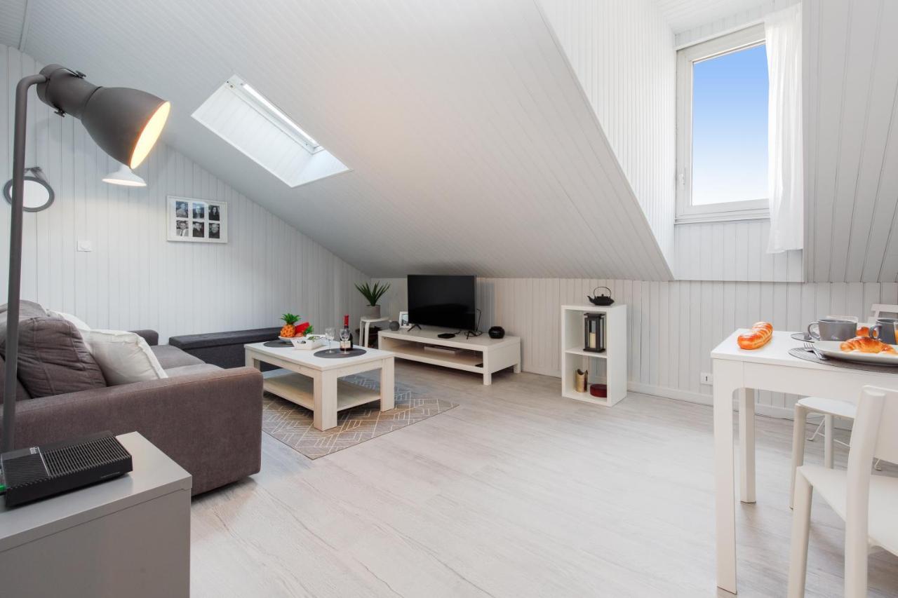 Ritual Yourhosthelper Cannes Buitenkant foto